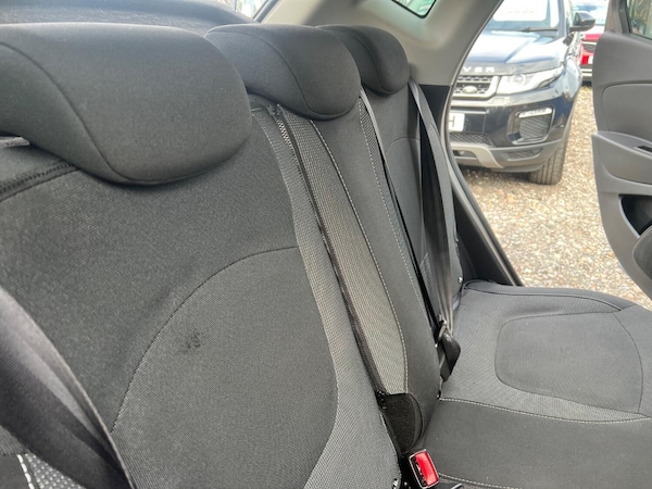 Used Renault Captur 2015 for sale - 76293280: Photo 34