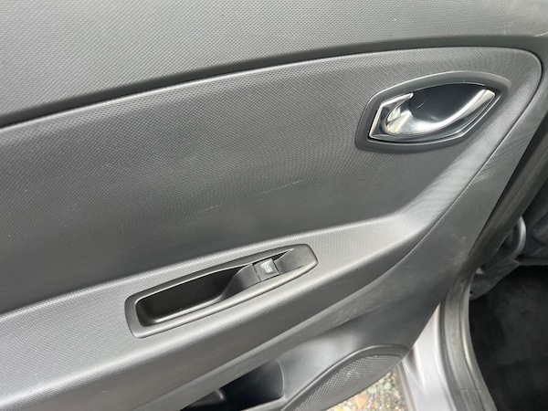 Used Renault Captur 2015 for sale - 76293280: Photo 35