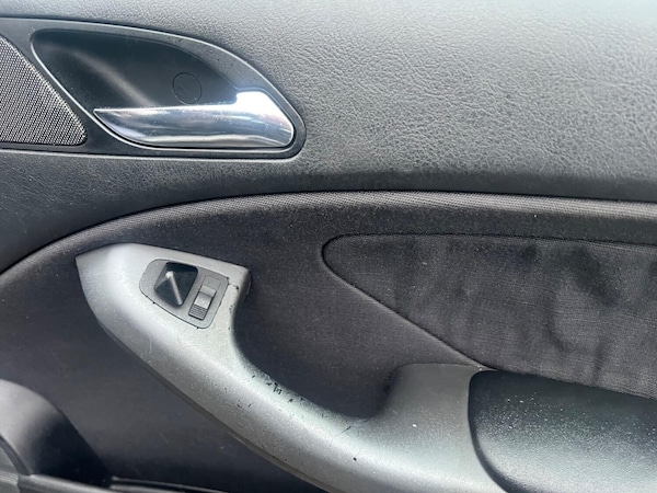 Used BMW 3 Series 2001 for sale - 76293163: Photo 27