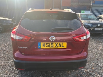 Used Nissan Qashqai 2015 for sale - 76093742: Photo 4