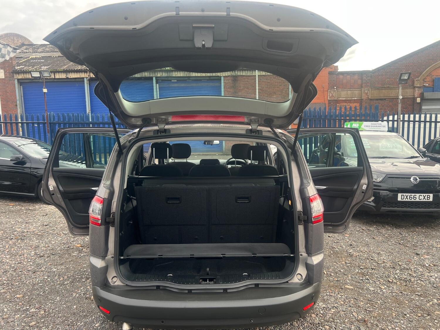 Used Ford S-Max 2012 for sale - 76107379: Photo 12