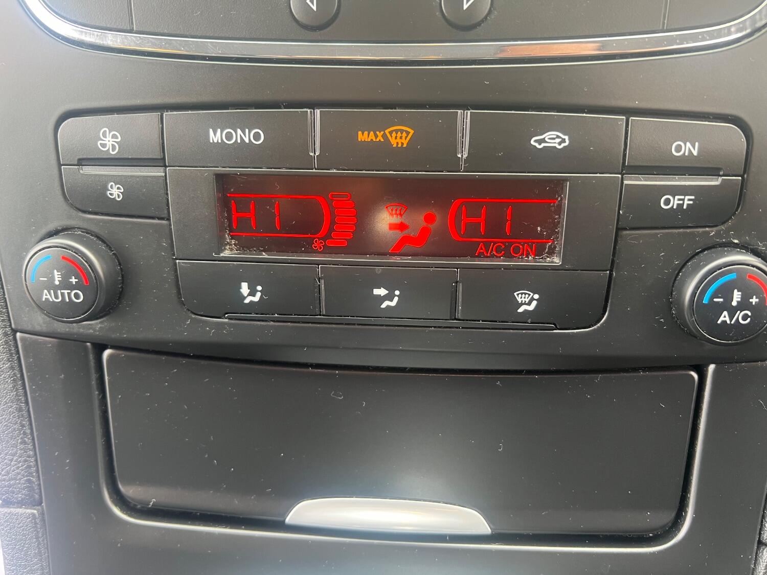 Used Ford S-Max 2012 for sale - 76107379: Photo 23
