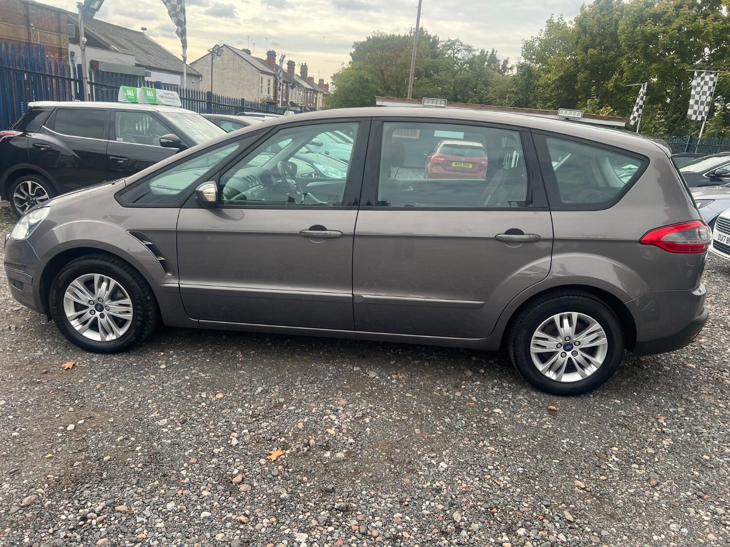 Used Ford S-Max 2012 for sale - 76107379: Photo 7