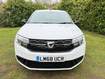 Used Dacia Sandero 2018 for sale - 79758726: Photo