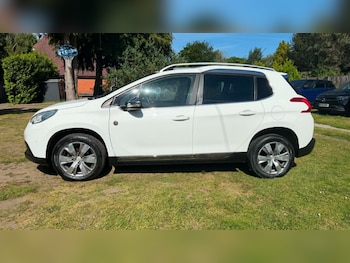 Used Peugeot 2008 2015 for sale - 78658796: Photo