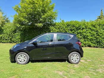 Used Hyundai i10 2018 for sale - 75746769: Photo