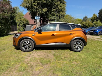 Used Renault Captur 2020 for sale - 78383466: Photo