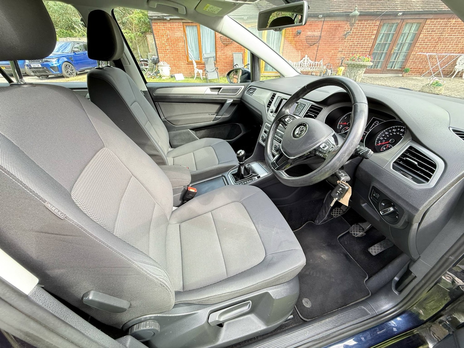 Used Volkswagen Golf SV 2014 for sale - 76070001: Photo 8