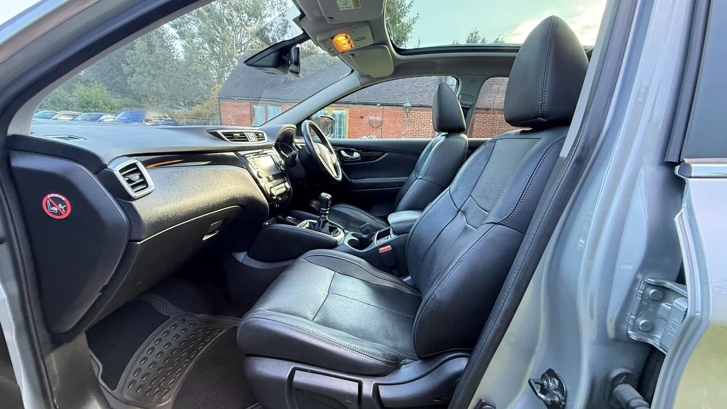 Used Nissan Qashqai 2016 for sale - 76650682: Photo 14