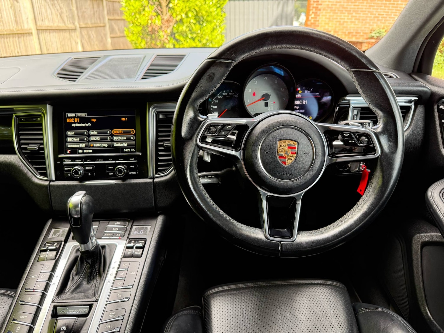 Used Porsche Macan 2015 for sale - 77165155: Photo 16