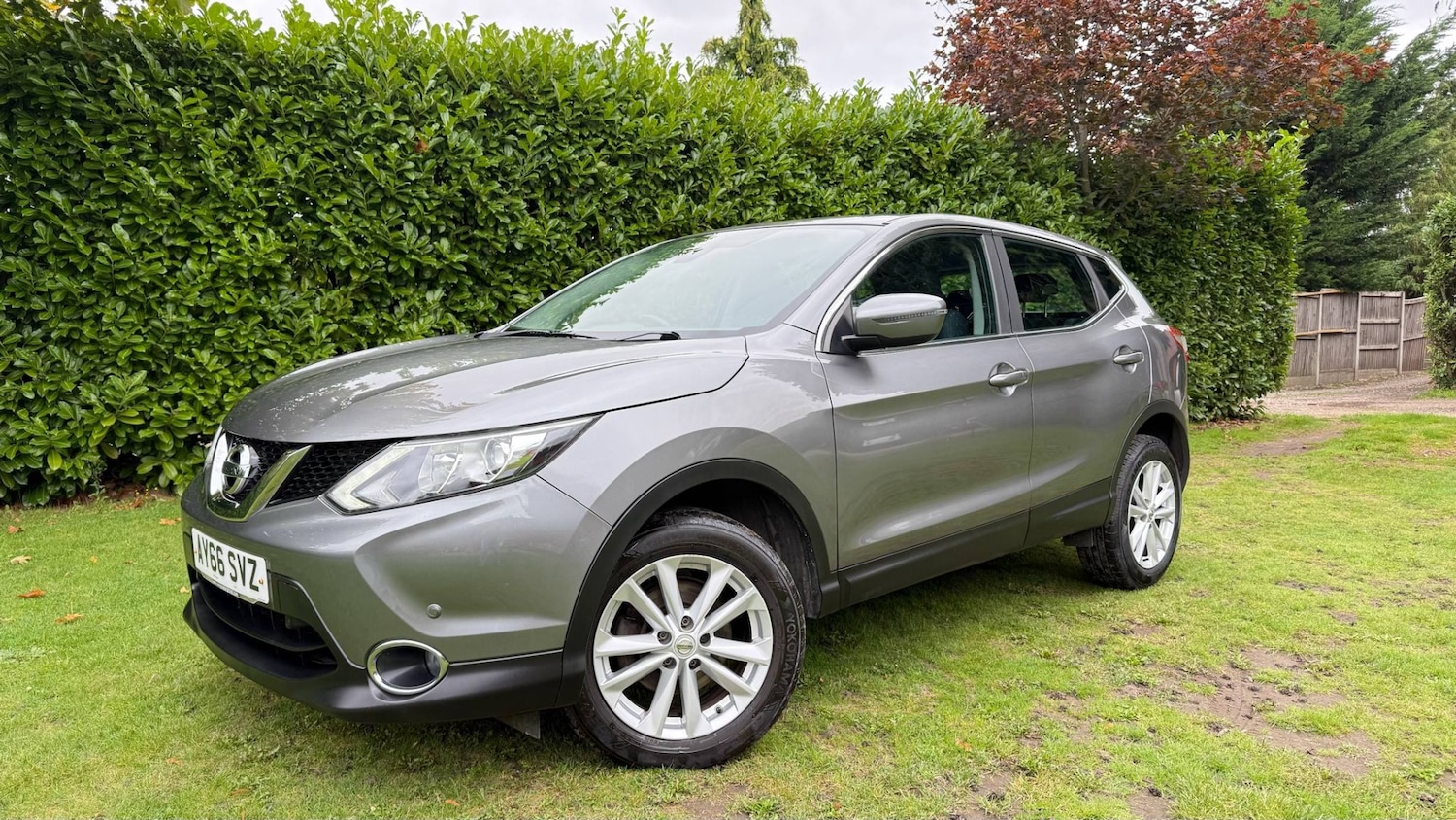 Used Nissan Qashqai 2016 for sale - 77636579: Photo 2