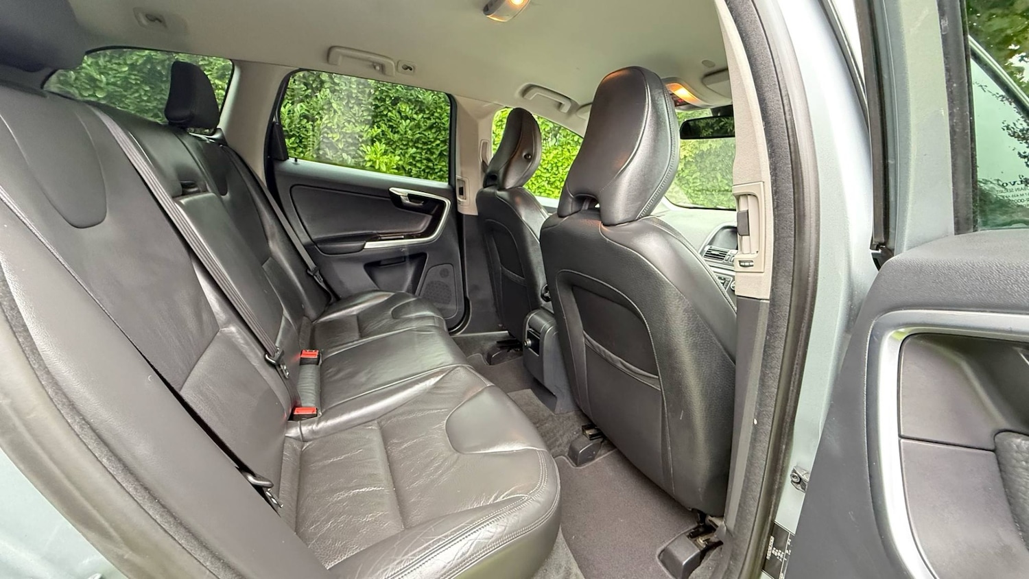 Used Volvo XC60 2014 for sale - 77165081: Photo 9