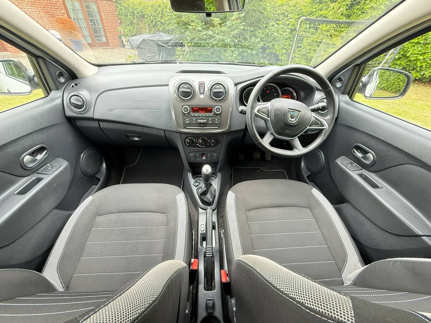 Used Dacia Sandero Stepway 2018 for sale - 77165069: Photo 11