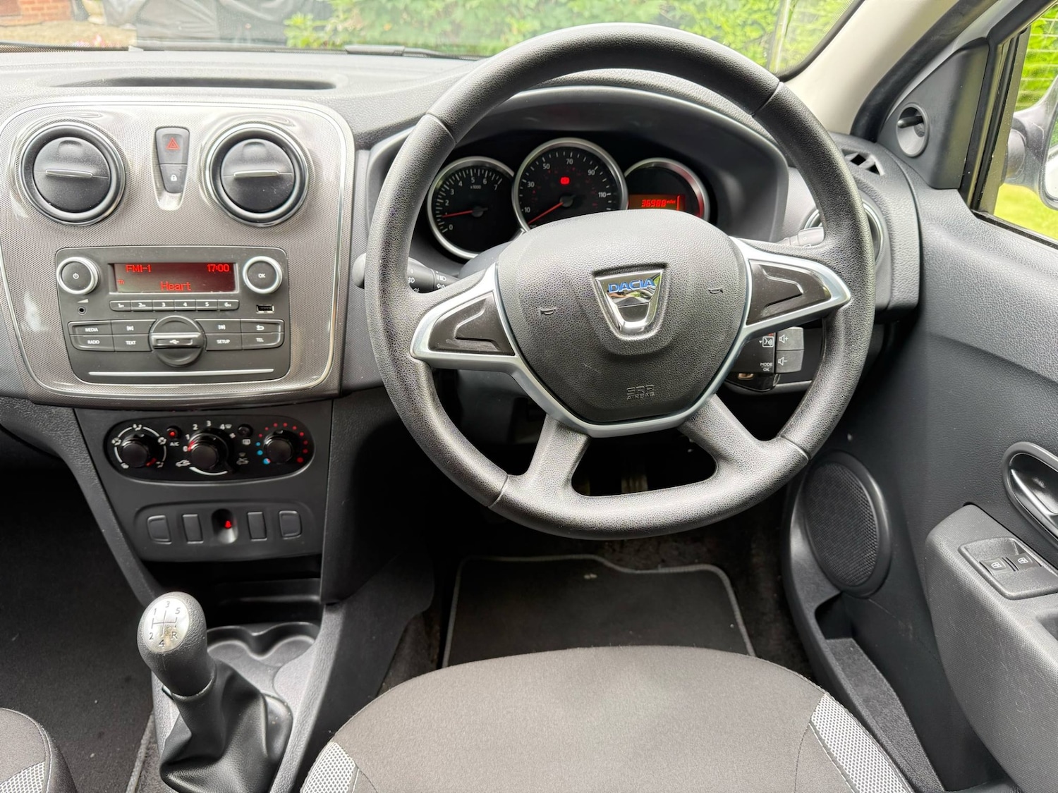 Used Dacia Sandero Stepway 2018 for sale - 77165069: Photo 15