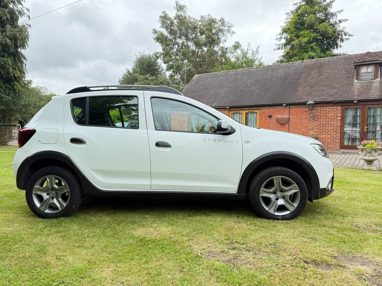 Used Dacia Sandero Stepway 2018 for sale - 77165069: Photo 8
