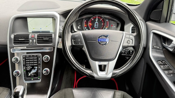 Used Volvo XC60 2015 for sale - 76234220: Photo 10