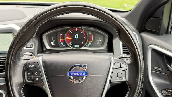Used Volvo XC60 2015 for sale - 76234220: Photo 16