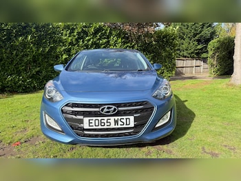 Used Hyundai i30 2015 for sale - 76172495: Photo 2