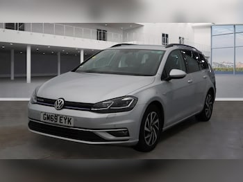 Used Volkswagen Golf 2020 for sale - 76436379: Photo
