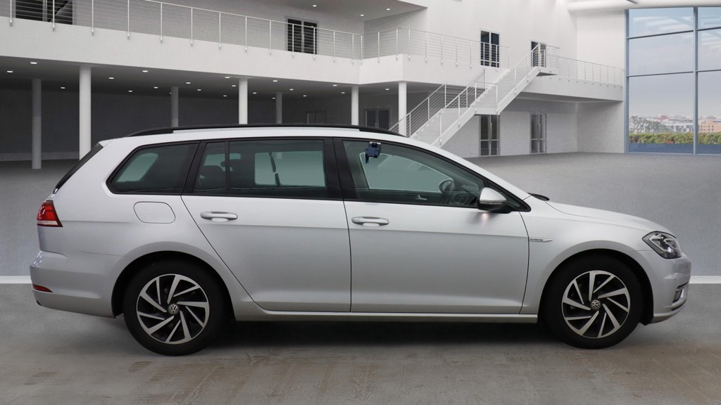 Used Volkswagen Golf 2020 for sale - 76436379: Photo 6