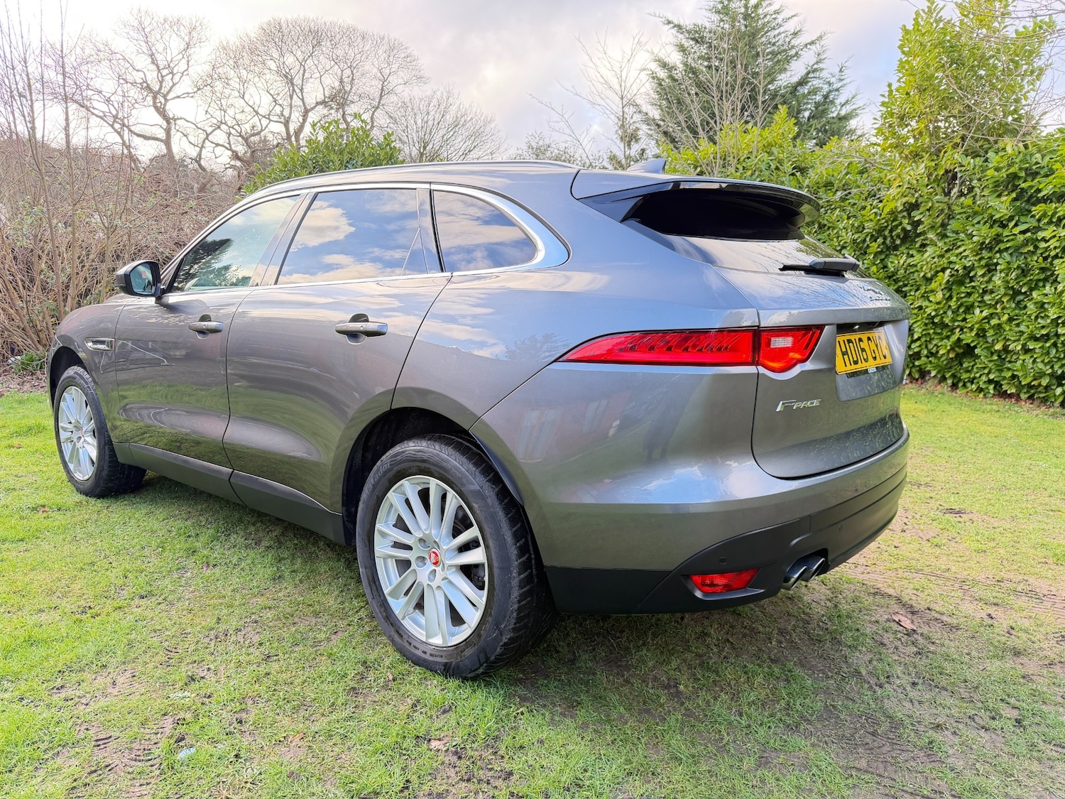 Used Jaguar F-Pace 2016 for sale - 77636368: Photo 4