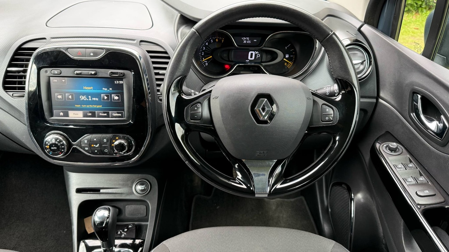 Used Renault Captur 2014 for sale - 76461524: Photo 15