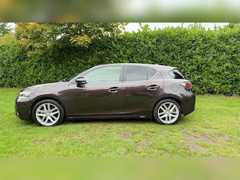 Used Lexus CT 2011 for sale - 77399333: Photo