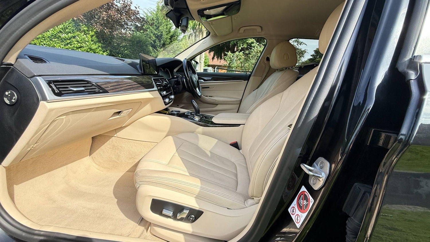 Used BMW 5 Series 2017 for sale - 77319185: Photo 14