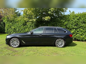 Used BMW 5 Series 2017 for sale - 77319185: Photo