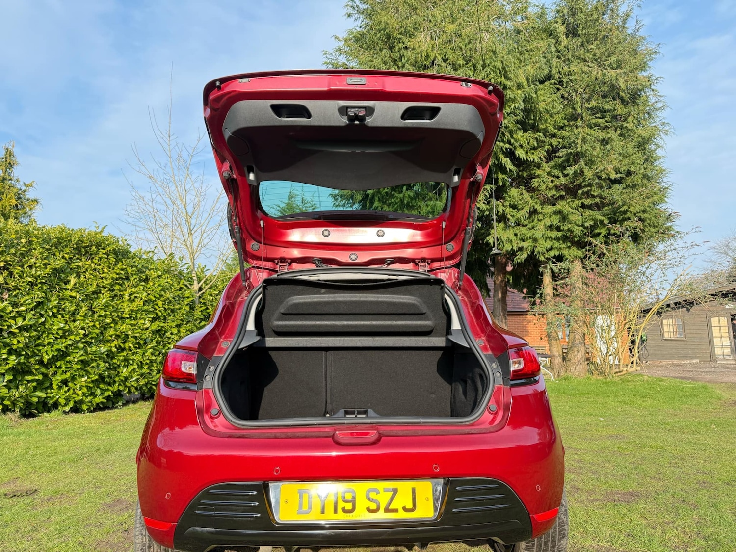 Used Renault Clio 2019 for sale - 76143308: Photo 17