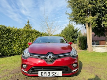 Used Renault Clio 2019 for sale - 76143308: Photo 2