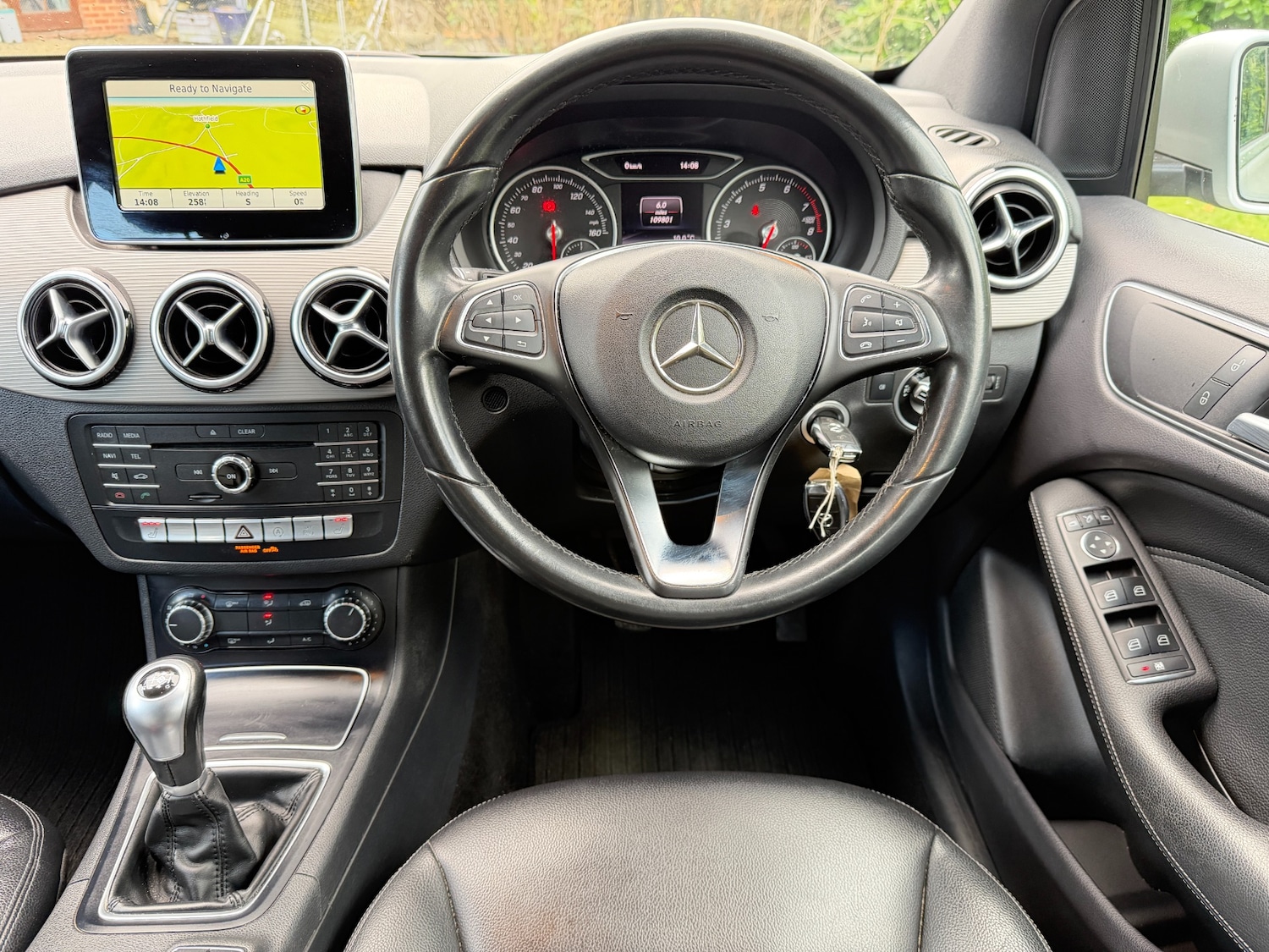 Used Mercedes-Benz B Class 2015 for sale - 78054867: Photo 15