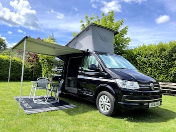 Used Volkswagen California 2016 for sale - 77837126: Photo