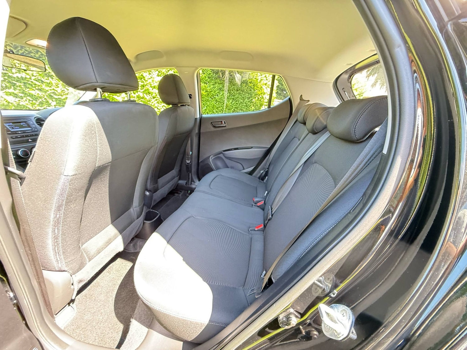 Used Hyundai i10 2018 for sale - 77779344: Photo 14