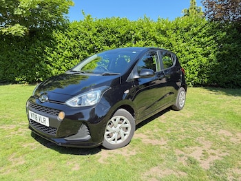 Used Hyundai i10 2018 for sale - 77779344: Photo