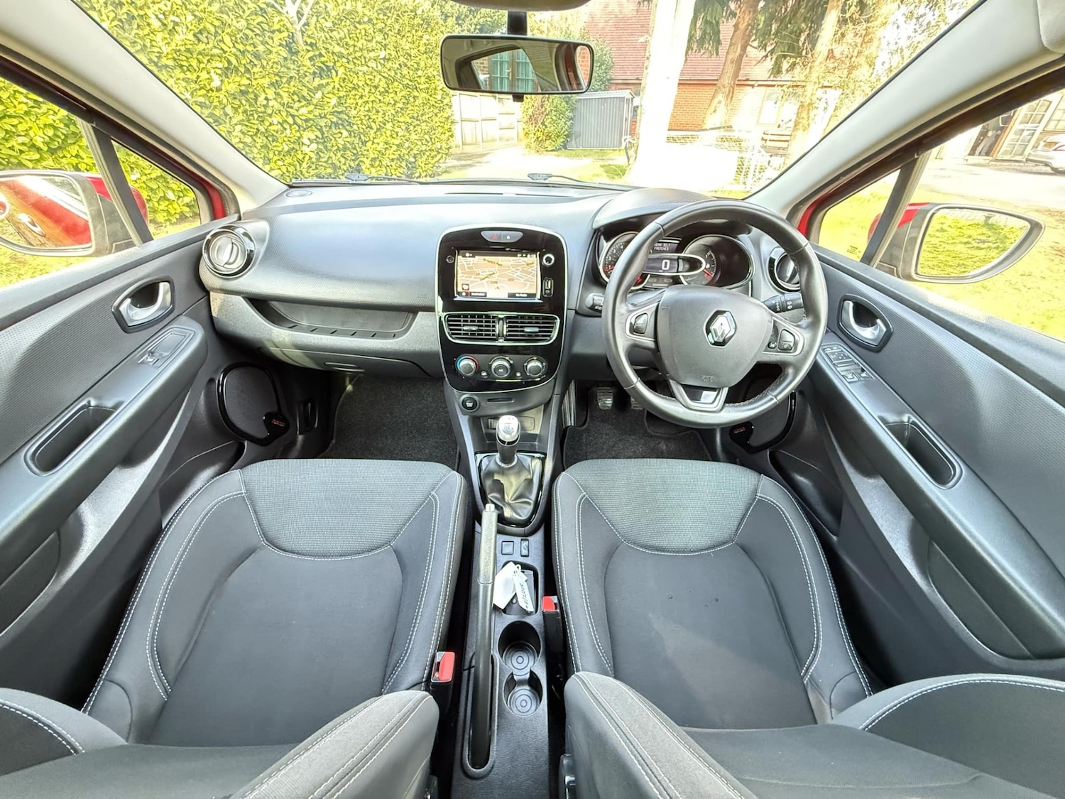 Used Renault Clio 2019 for sale - 77319180: Photo 10