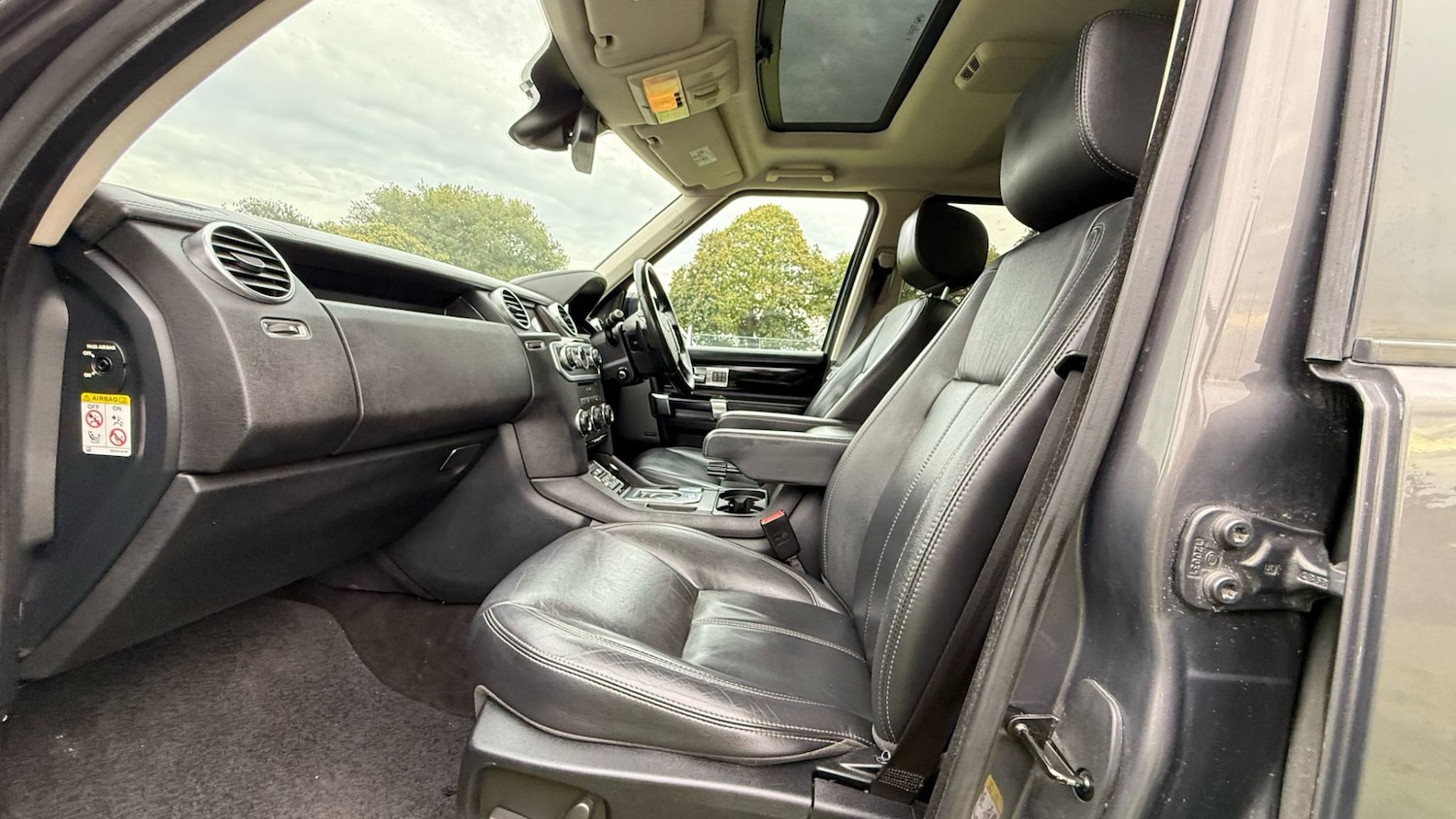 Used Land Rover Discovery 2016 for sale - 76598347: Photo 13