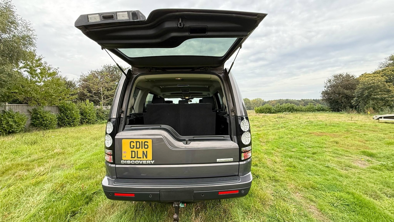 Used Land Rover Discovery 2016 for sale - 76598347: Photo 16