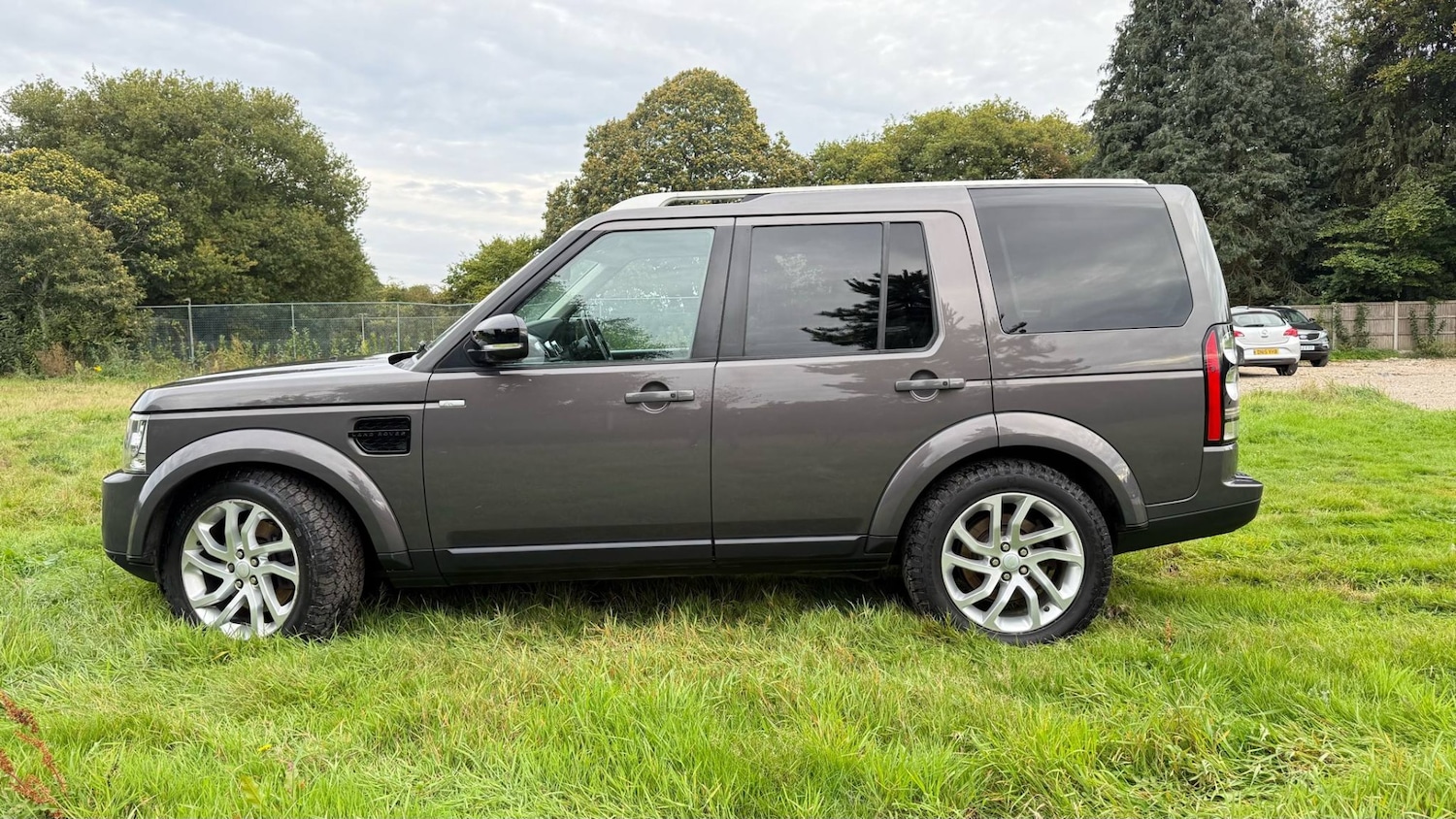 Used Land Rover Discovery 2016 for sale - 76598347: Photo 4