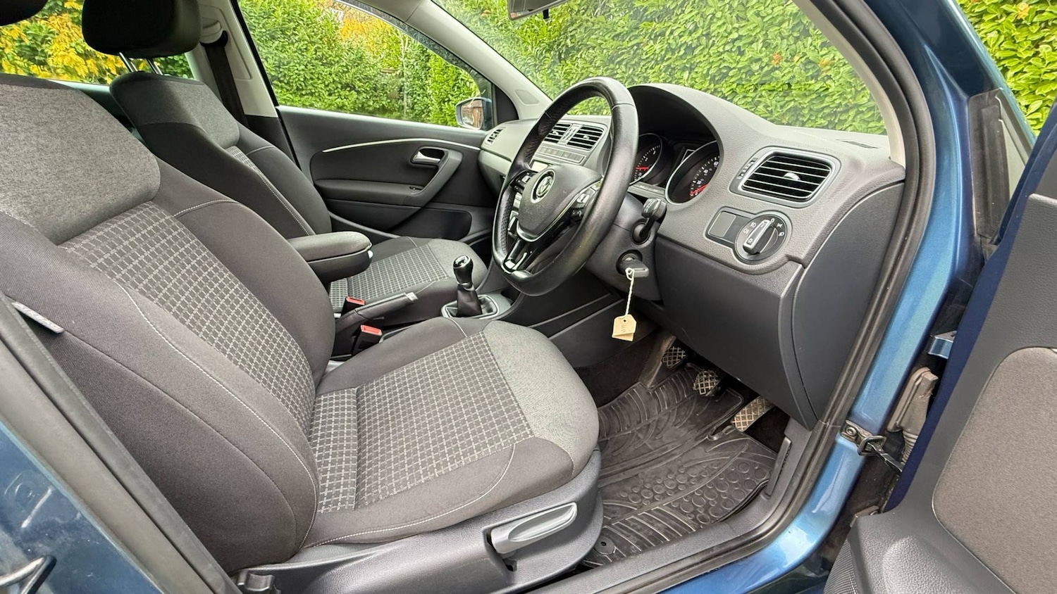 Used Volkswagen Polo 2016 for sale - 77981398: Photo 8