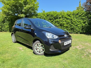 Used Hyundai i10 2018 for sale - 79573873: Photo