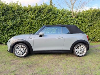 Used MINI Convertible 2017 for sale - 77394925: Photo