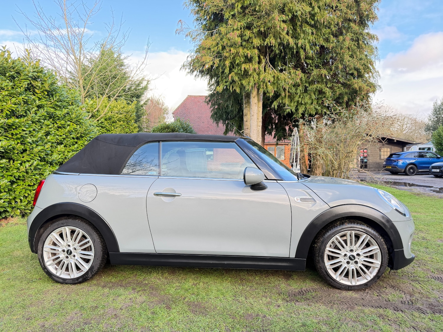 Used MINI Convertible 2017 for sale - 77394925: Photo 7