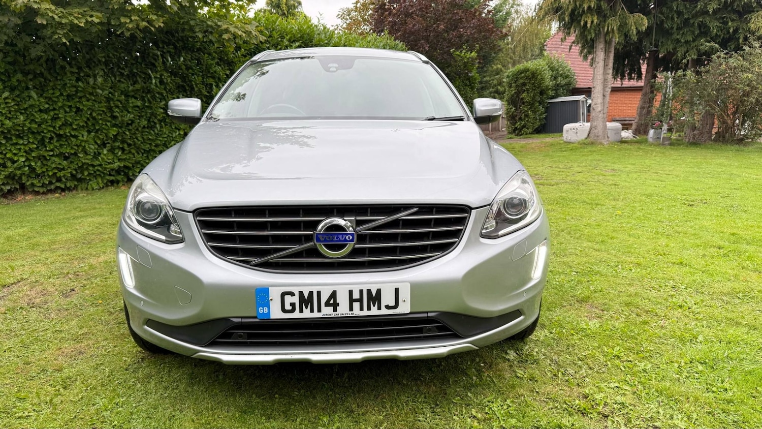 Used Volvo XC60 2014 for sale - 75984691: Photo 2