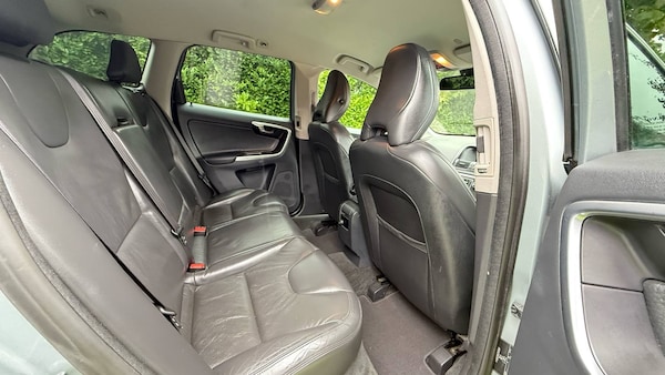 Used Volvo XC60 2014 for sale - 75984691: Photo 9