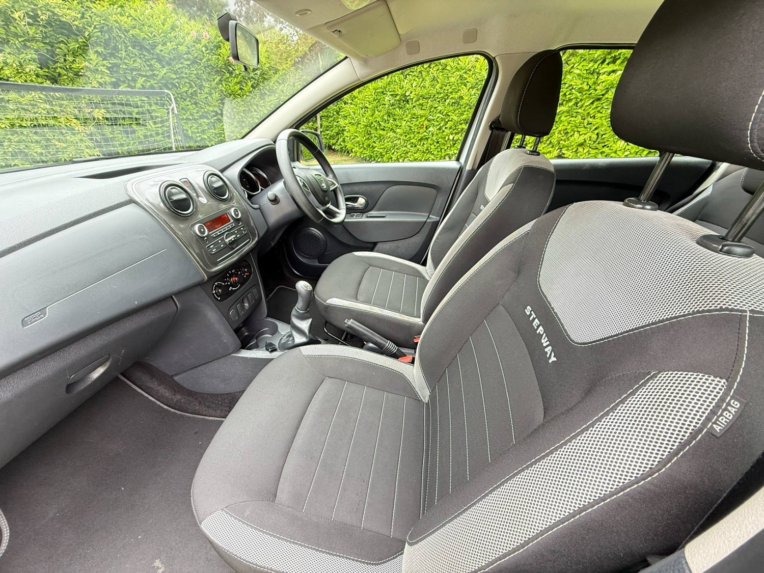 Used Dacia Sandero Stepway 2018 for sale - 77406476: Photo 12