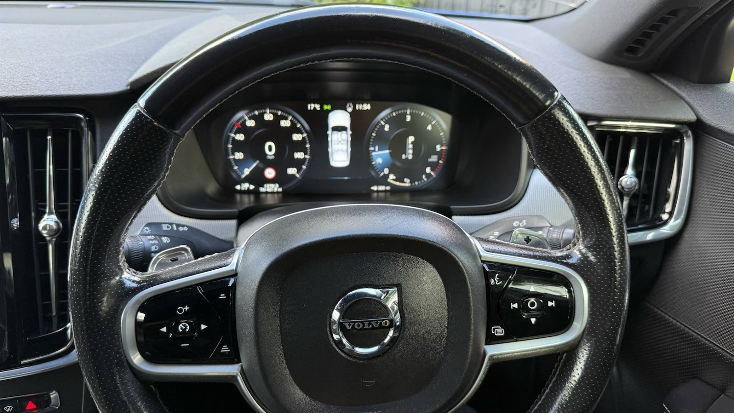 Used Volvo S90 2018 for sale - 76392517: Photo 18