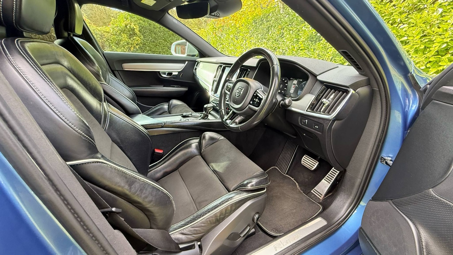 Used Volvo S90 2018 for sale - 76392517: Photo 8