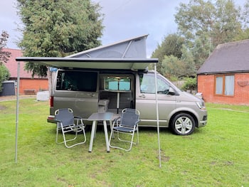 Used Volkswagen California 2015 for sale - 79676139: Photo
