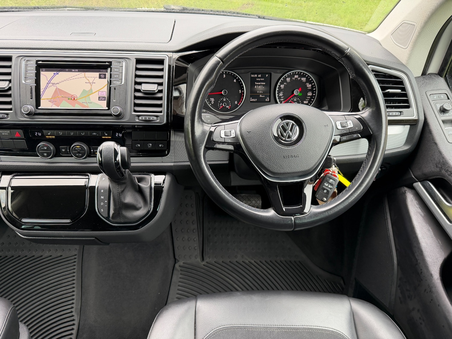 Used Volkswagen Caravelle 2019 for sale - 77708252: Photo 18